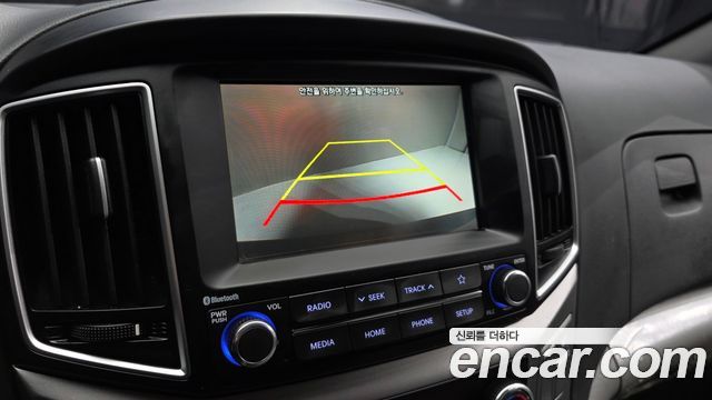 Hyundai Grand Starex Van 3-Seater Smart 2021 — фото 16