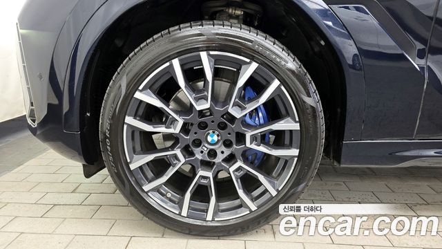 BMW X6 (G06) xDrive40i M Sport 2024 — фото 5