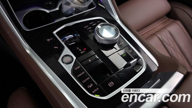 BMW X6 (G06) xDrive40i M Sport 2024 — фото 9