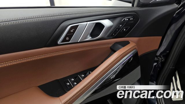 BMW X6 (G06) xDrive40i M Sport 2024 — фото 29