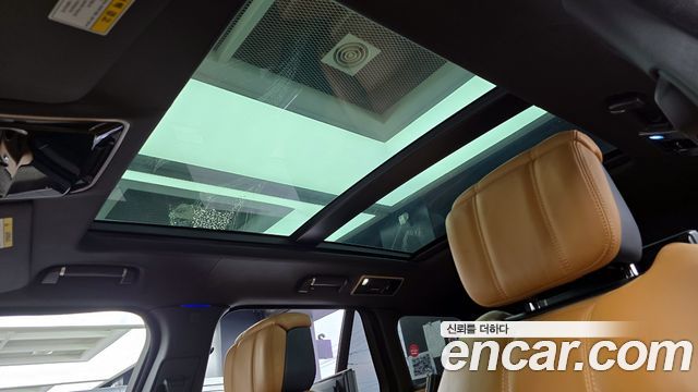 Land Rover Range Rover (IV) 4.4 SDV8 AB DIESEL 2018 — фото 15