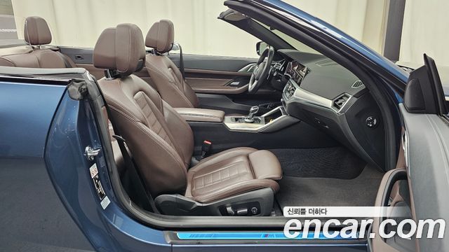 BMW 4 Series (G22) 420i M Sport Convertible 2023 — фото 11