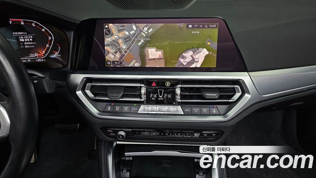 BMW 4 Series (G22) 420i M Sport Convertible 2023 — фото 16