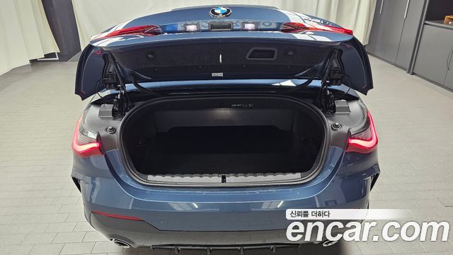 BMW 4 Series (G22) 420i M Sport Convertible 2023 — фото 20