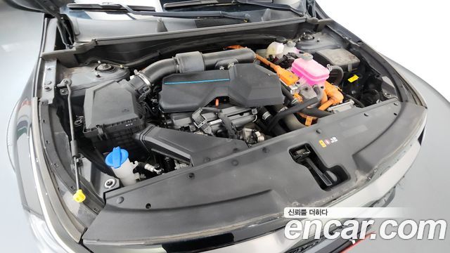 Kia Sportage Hybrid (V) Signature Gravity 2WD 2022 — фото 6
