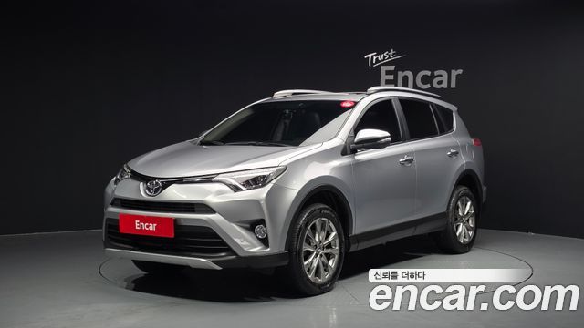 Toyota RAV4 2.5 2WD 4th 2017 — фото 1