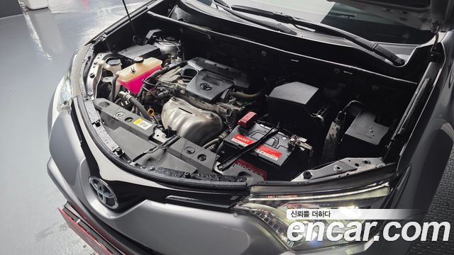 Toyota RAV4 2.5 2WD 4th 2017 — фото 6