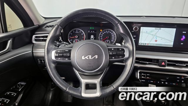 Kia K5 (III) 2.0 Prestige 2022 — фото 13