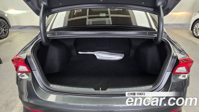 Kia K5 (III) 2.0 Prestige 2022 — фото 20