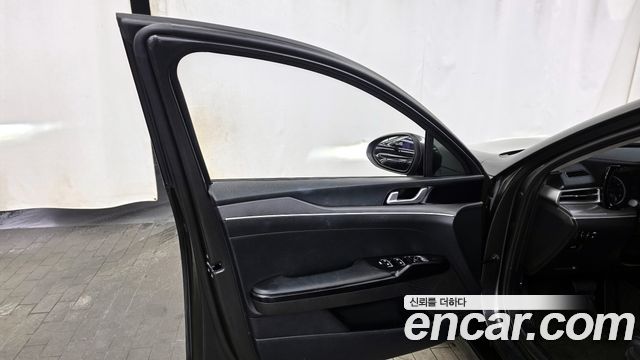 Kia K5 (III) 2.0 Prestige 2022 — фото 24