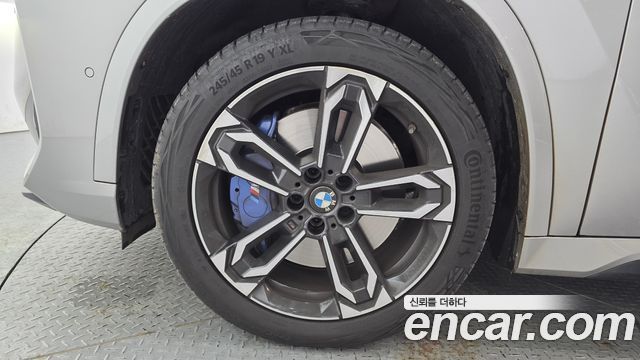 BMW X1 (U11) M35i xDrive 2024 — фото 5