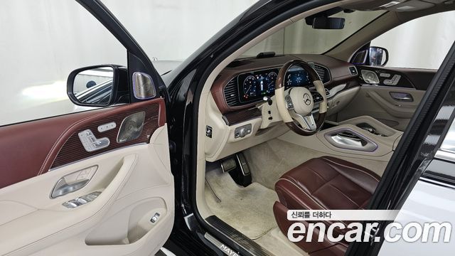 Mercedes-Benz GLS-Class (X167) Maybach GLS600 4MATIC 2021 — фото 10