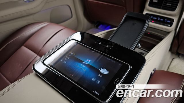 Mercedes-Benz GLS-Class (X167) Maybach GLS600 4MATIC 2021 — фото 38