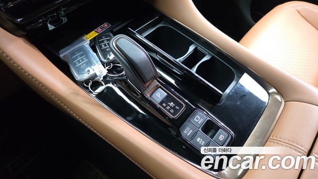 Toyota Alphard (IV) 2.5 HEV Executive AWD 2025 — фото 9
