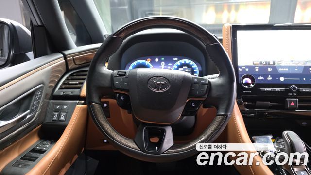 Toyota Alphard (IV) 2.5 HEV Executive AWD 2025 — фото 17