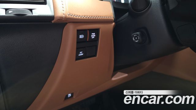 Toyota Alphard (IV) 2.5 HEV Executive AWD 2025 — фото 39