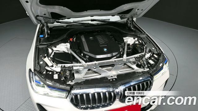 BMW 6 Series GT (G32) 630i xDrive M Sport 2024 — фото 6