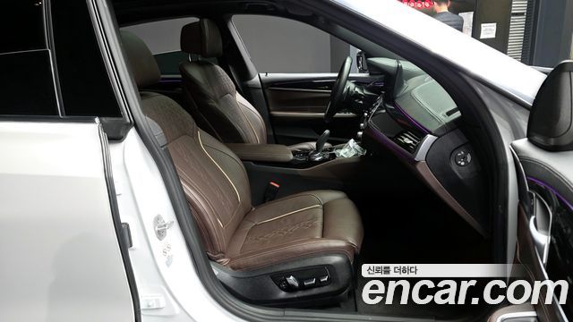 BMW 6 Series GT (G32) 630i xDrive M Sport 2024 — фото 11