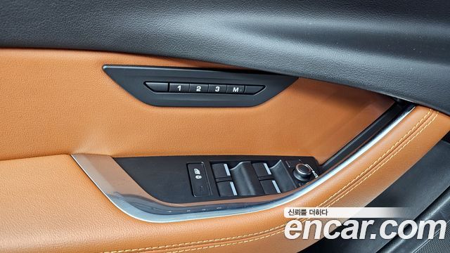 Jaguar XE D180 R-Dynamic S 2020 — фото 32