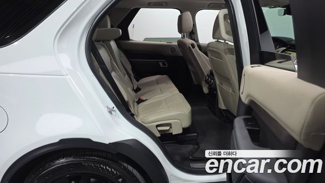 Land Rover Discovery 5 3.0 SD6 HSE 2019 — фото 11