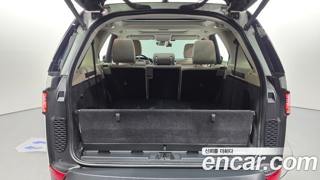 Land Rover Discovery 5 3.0 SD6 HSE 2019 — фото 18