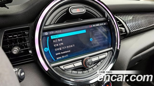 MINI Cooper S 5Door Standard 3rd 2019 — фото 17