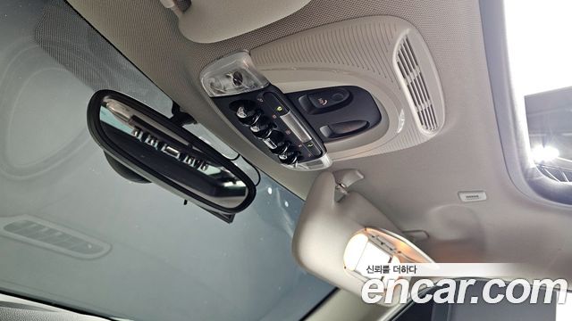 MINI Cooper S 5Door Standard 3rd 2019 — фото 27