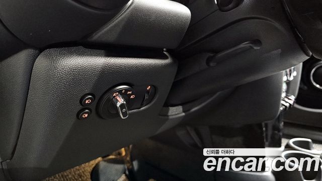 MINI Cooper S 5Door Standard 3rd 2019 — фото 28