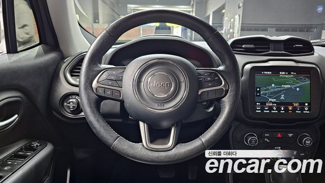 Jeep Renegade 2.4 Limited 2021 — фото 13