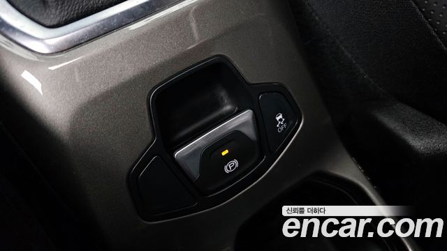 Jeep Renegade 2.4 Limited 2021 — фото 19