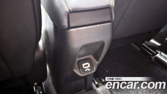 Jeep Renegade 2.4 Limited 2021 — фото 28