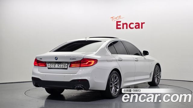 BMW 5 Series (G30) 530i xDrive M Sport Package Plus 2018 — фото 2