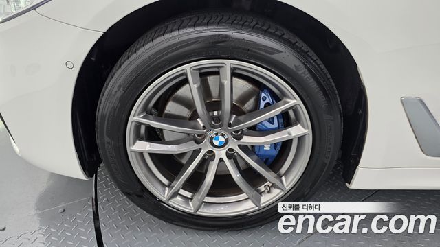 BMW 5 Series (G30) 530i xDrive M Sport Package Plus 2018 — фото 5