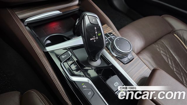 BMW 5 Series (G30) 530i xDrive M Sport Package Plus 2018 — фото 9