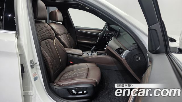 BMW 5 Series (G30) 530i xDrive M Sport Package Plus 2018 — фото 11