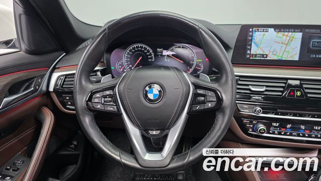 BMW 5 Series (G30) 530i xDrive M Sport Package Plus 2018 — фото 13