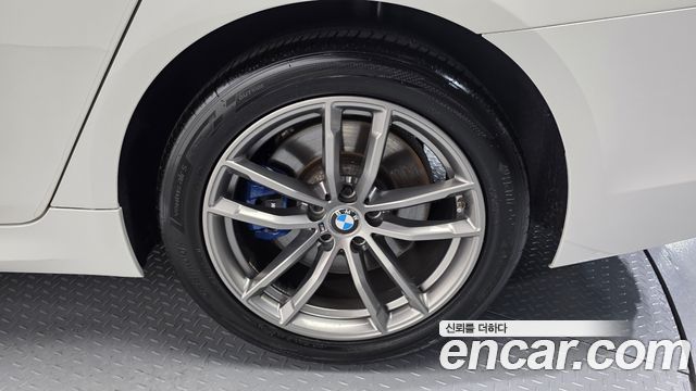 BMW 5 Series (G30) 530i xDrive M Sport Package Plus 2018 — фото 21