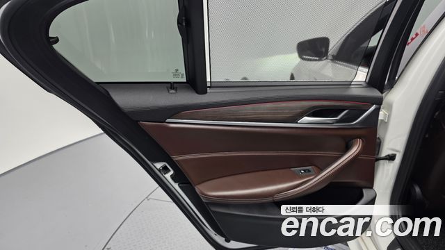 BMW 5 Series (G30) 530i xDrive M Sport Package Plus 2018 — фото 24