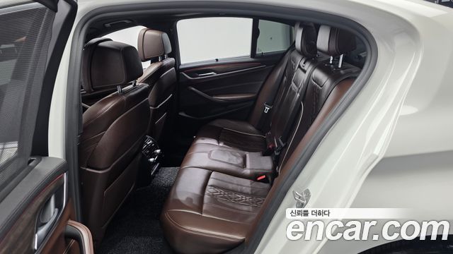 BMW 5 Series (G30) 530i xDrive M Sport Package Plus 2018 — фото 26