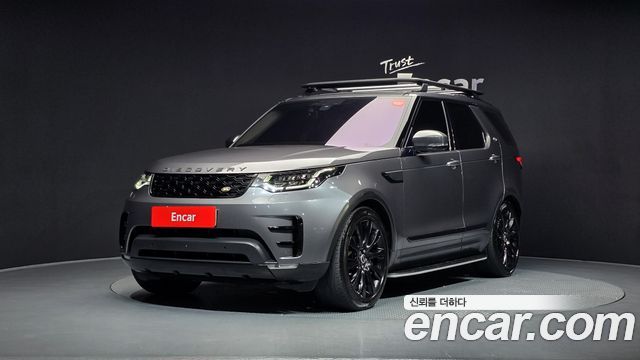 Land Rover Discovery 5 3.0 TD6 HSE Luxury 2018 — фото 1