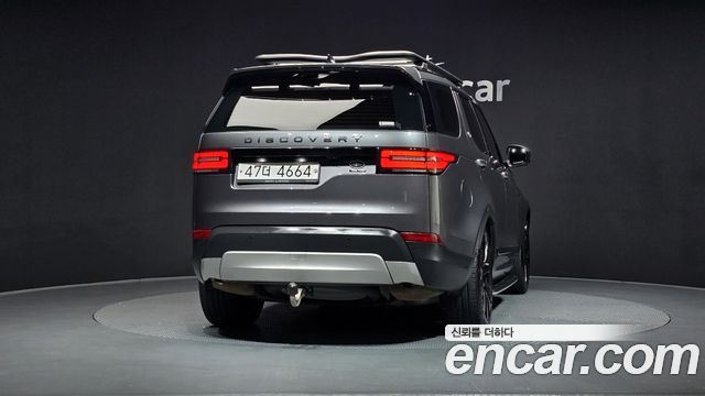 Land Rover Discovery 5 3.0 TD6 HSE Luxury 2018 — фото 4