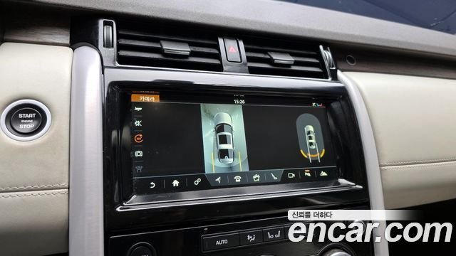 Land Rover Discovery 5 3.0 TD6 HSE Luxury 2018 — фото 15