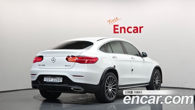 Mercedes-Benz GLC-Class (X253) GLC300 4MATIC AMG Line Coupe 2019 — фото 2