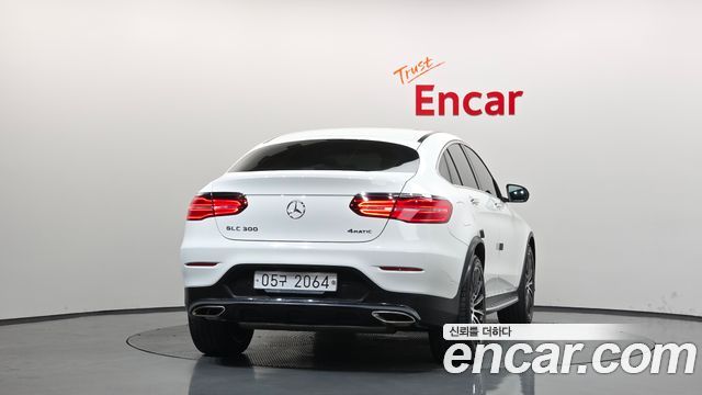 Mercedes-Benz GLC-Class (X253) GLC300 4MATIC AMG Line Coupe 2019 — фото 4
