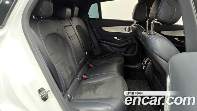 Mercedes-Benz GLC-Class (X253) GLC300 4MATIC AMG Line Coupe 2019 — фото 11