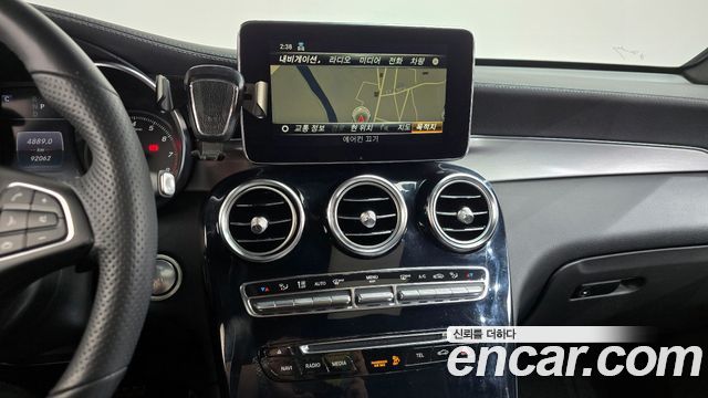 Mercedes-Benz GLC-Class (X253) GLC300 4MATIC AMG Line Coupe 2019 — фото 12