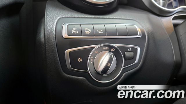 Mercedes-Benz GLC-Class (X253) GLC300 4MATIC AMG Line Coupe 2019 — фото 20