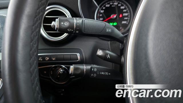 Mercedes-Benz GLC-Class (X253) GLC300 4MATIC AMG Line Coupe 2019 — фото 27