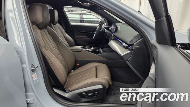 BMW 5 Series (G60) 520i M Sport 2024 — фото 11