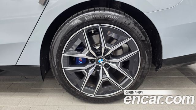 BMW 5 Series (G60) 520i M Sport 2024 — фото 21